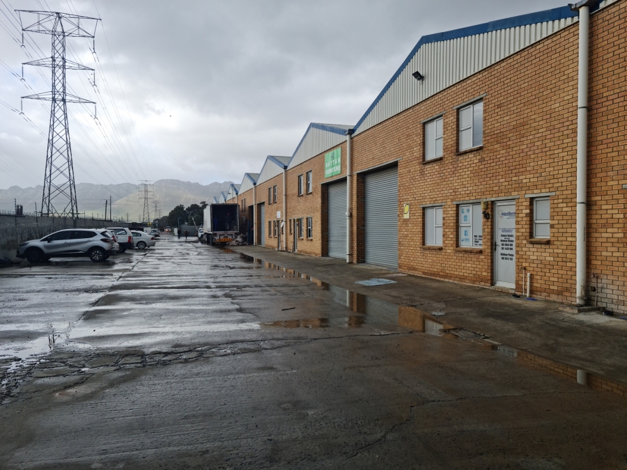 To Let commercial Property for Rent in Broadlands Western Cape